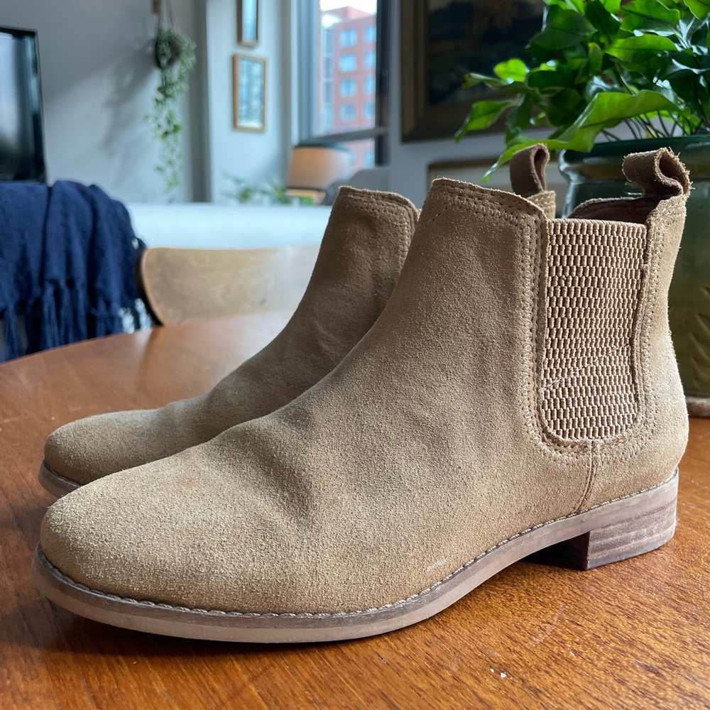 TOMS Tan/Sand Suede Ankle Boots